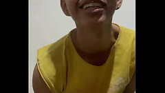 Ni&ntilde_o trans con culo hermoso Thumb