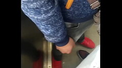 Agarr&oacute_n de verga en el metro cdmx Thumb