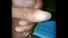 Umagang jakol..solo lang sa bahay Thumb