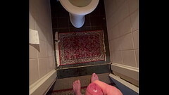 patricknudes, plassen naast toilet Thumb
