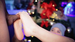 I give my friend a jerk with my feet Thumb