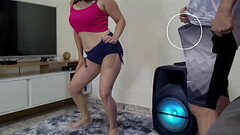 Minha linda enteada dan&ccedil_ando e estou obcecado em transar com ela sem camisinha Thumb
